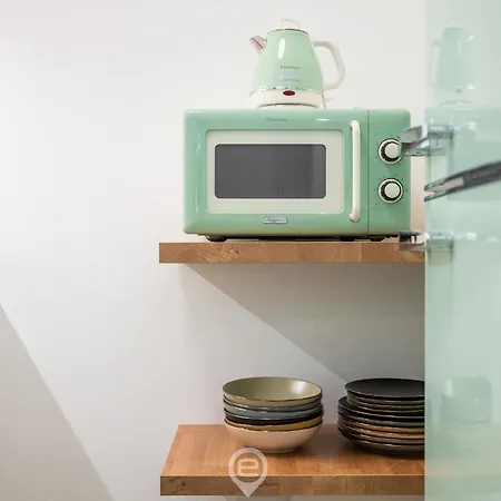 Daire Cami's Corner - Heart Of *