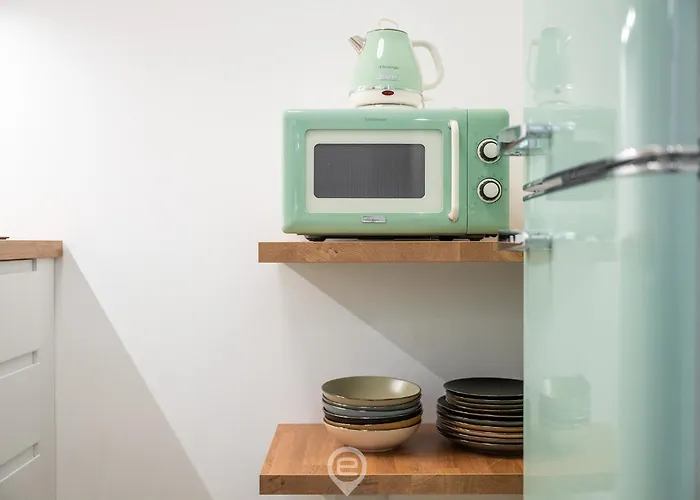 Daire Cami's Corner - Heart Of *